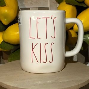Rae Dunn Let’s Kiss Mug